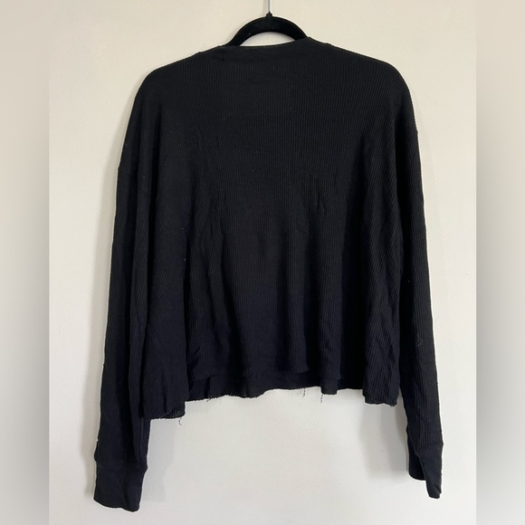 Black Hollister Long Sleeve - Picture 2 of 2